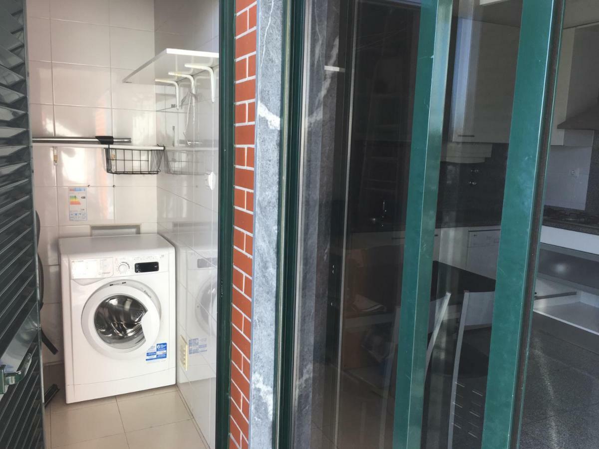 Apartamento Novo Muito Confortavel Com Vista Rio Algés Eksteriør billede